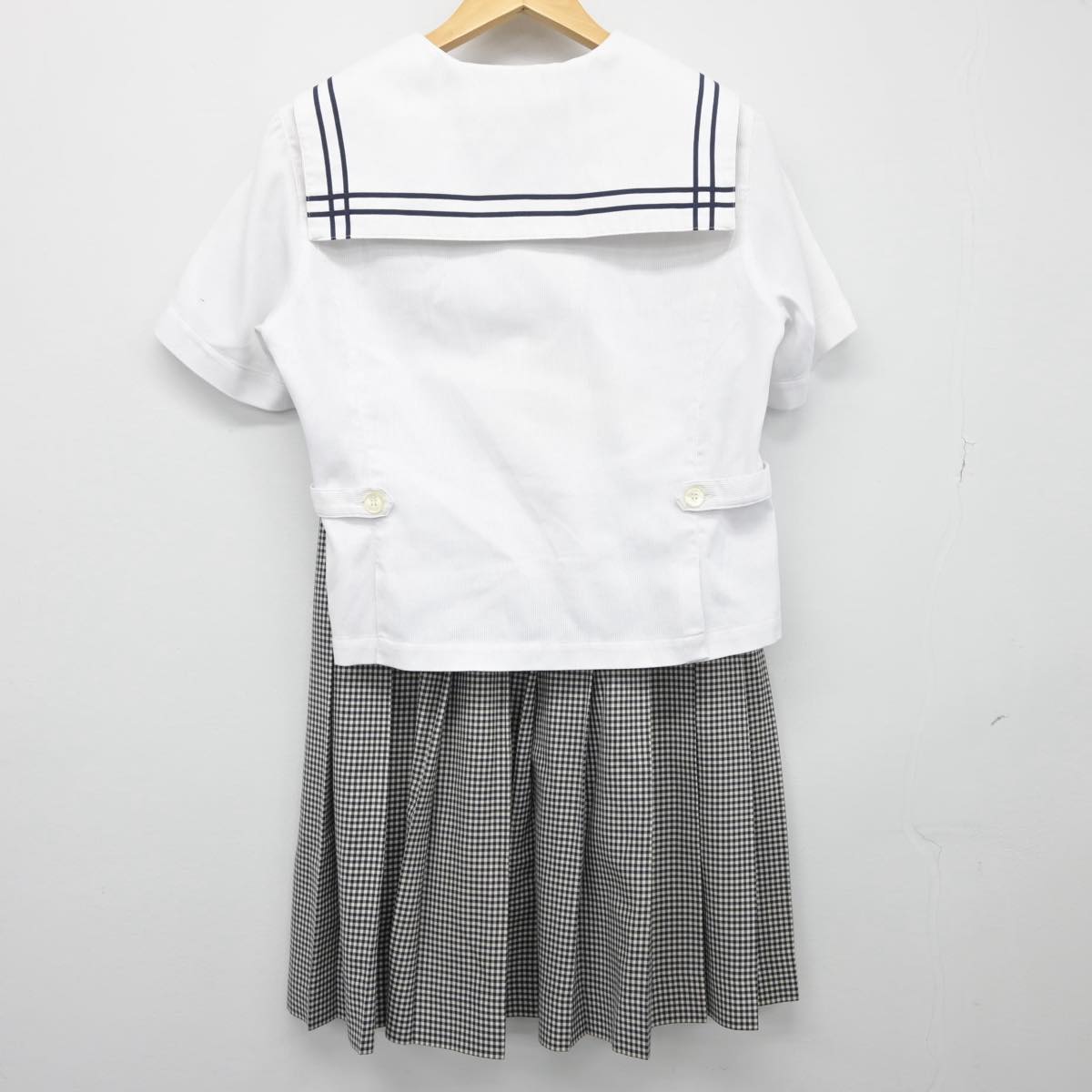 【中古】栃木県 茂木高等学校 女子制服 2点（セーラー服・スカート）sf027286