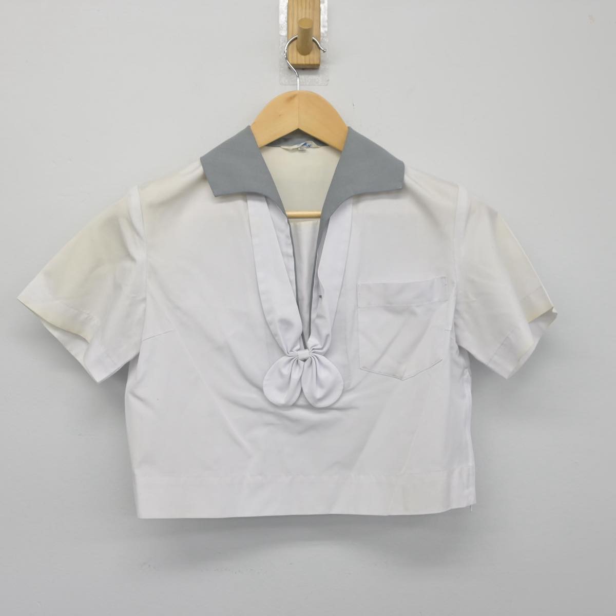 【中古】熊本県 京陵中学校 女子制服 3点（シャツ・スカート）sf027339