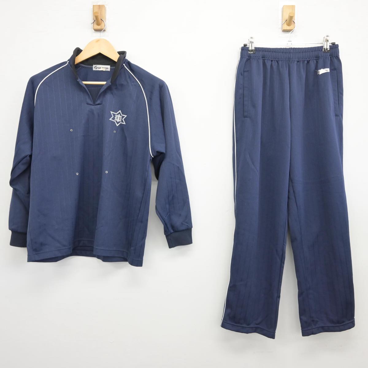 【中古】奈良県 三郷中学校 女子制服 2点（ジャージ 上・ジャージ 下）sf027374