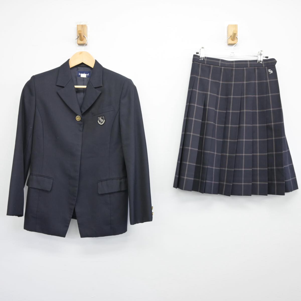 【中古】茨城県 高萩清松高等学校 女子制服 2点（ブレザー・スカート）sf027384