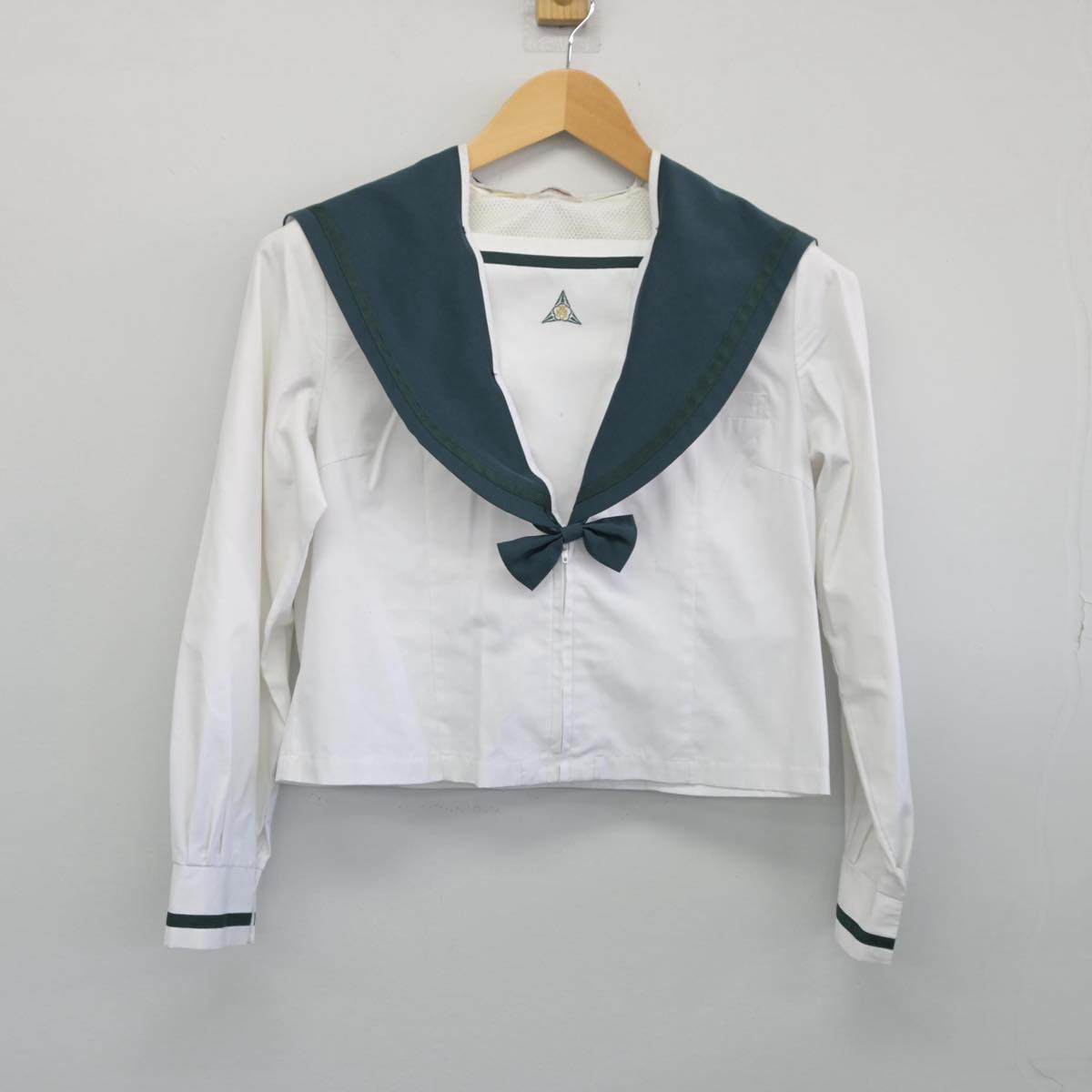 【中古】千葉県 成田国際高等学校 女子制服 2点（セーラー服）sf027396