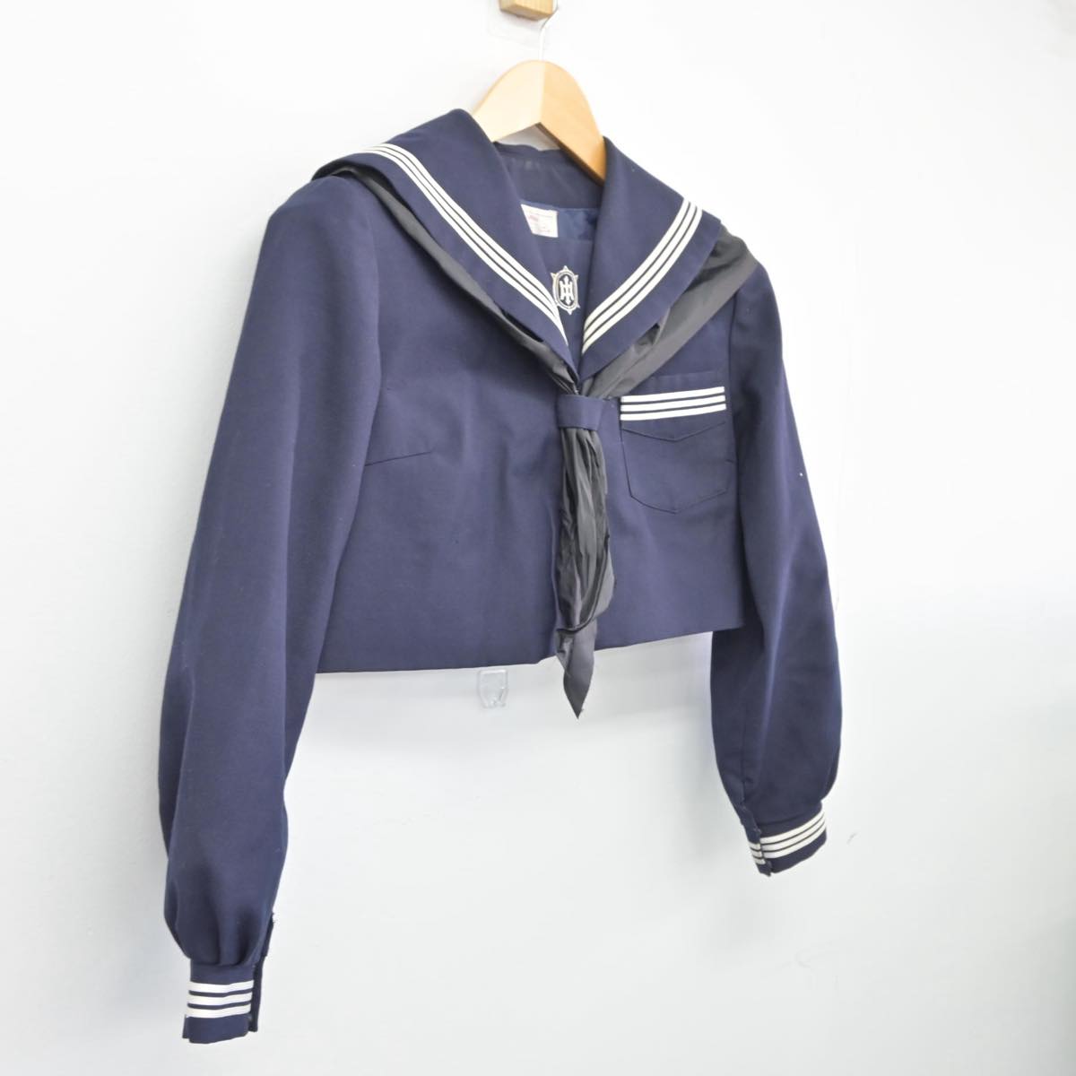 【中古】鹿児島県 出水中学校 女子制服 2点（セーラー服）sf027411