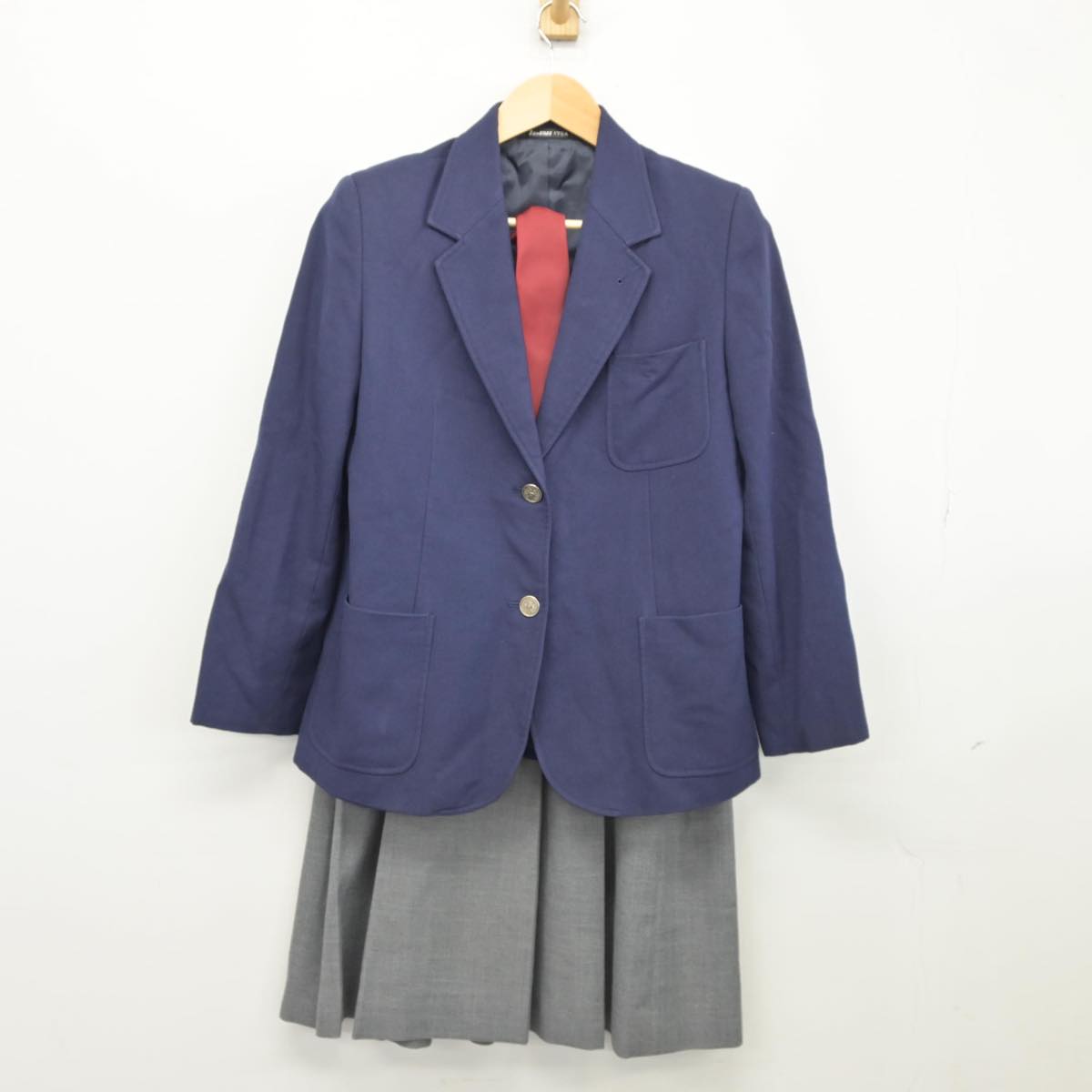 【中古】千葉県 旭中学校 女子制服 4点（ブレザー・ベスト・スカート）sf027465