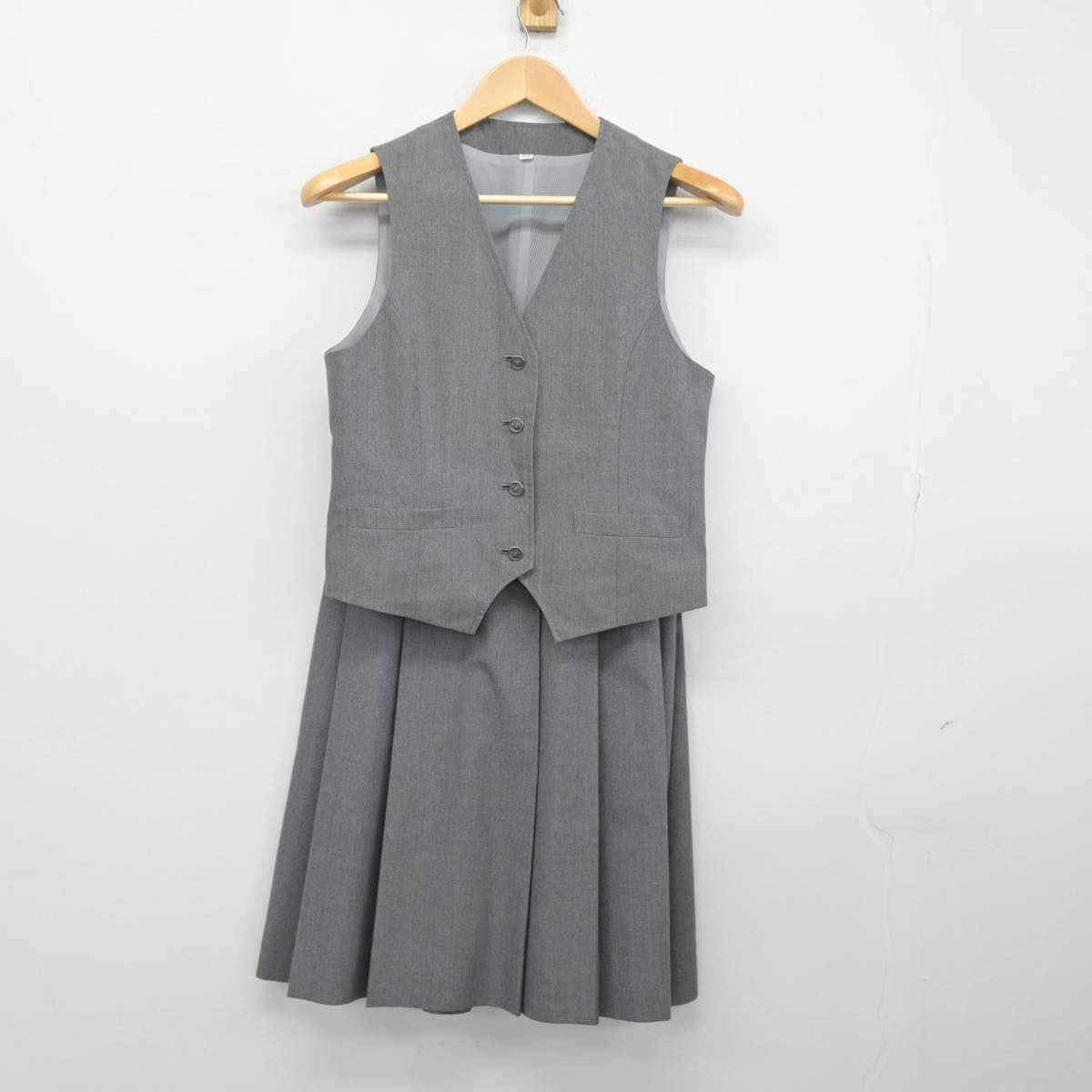 【中古】千葉県 旭中学校 女子制服 2点（ベスト・スカート）sf027466