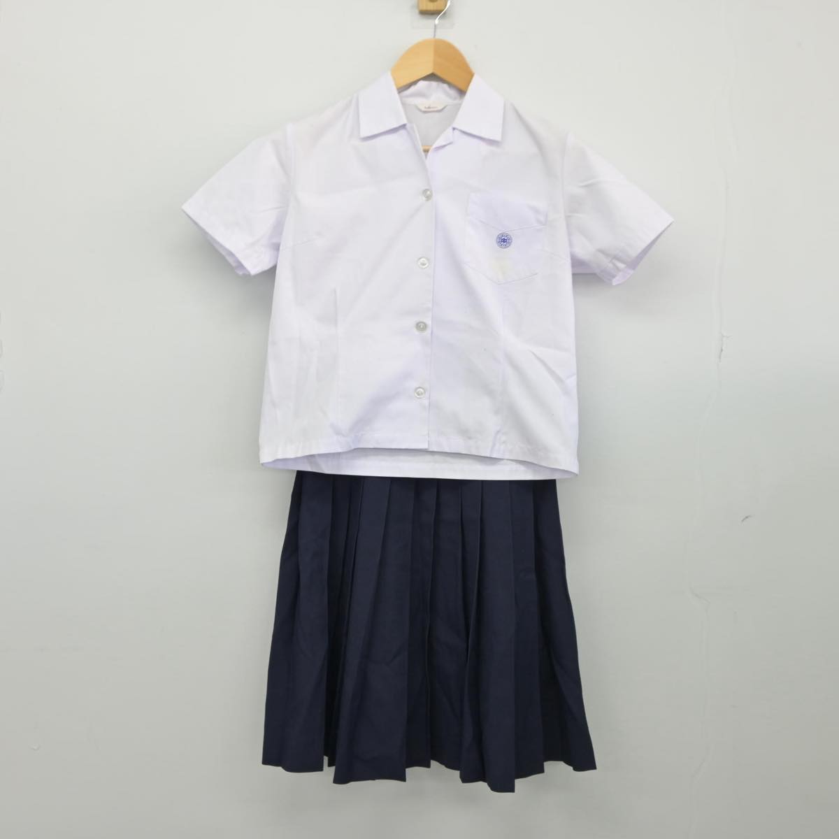 【中古】石川県 野田中学校/旧モデル 女子制服 2点（シャツ・スカート）sf027494