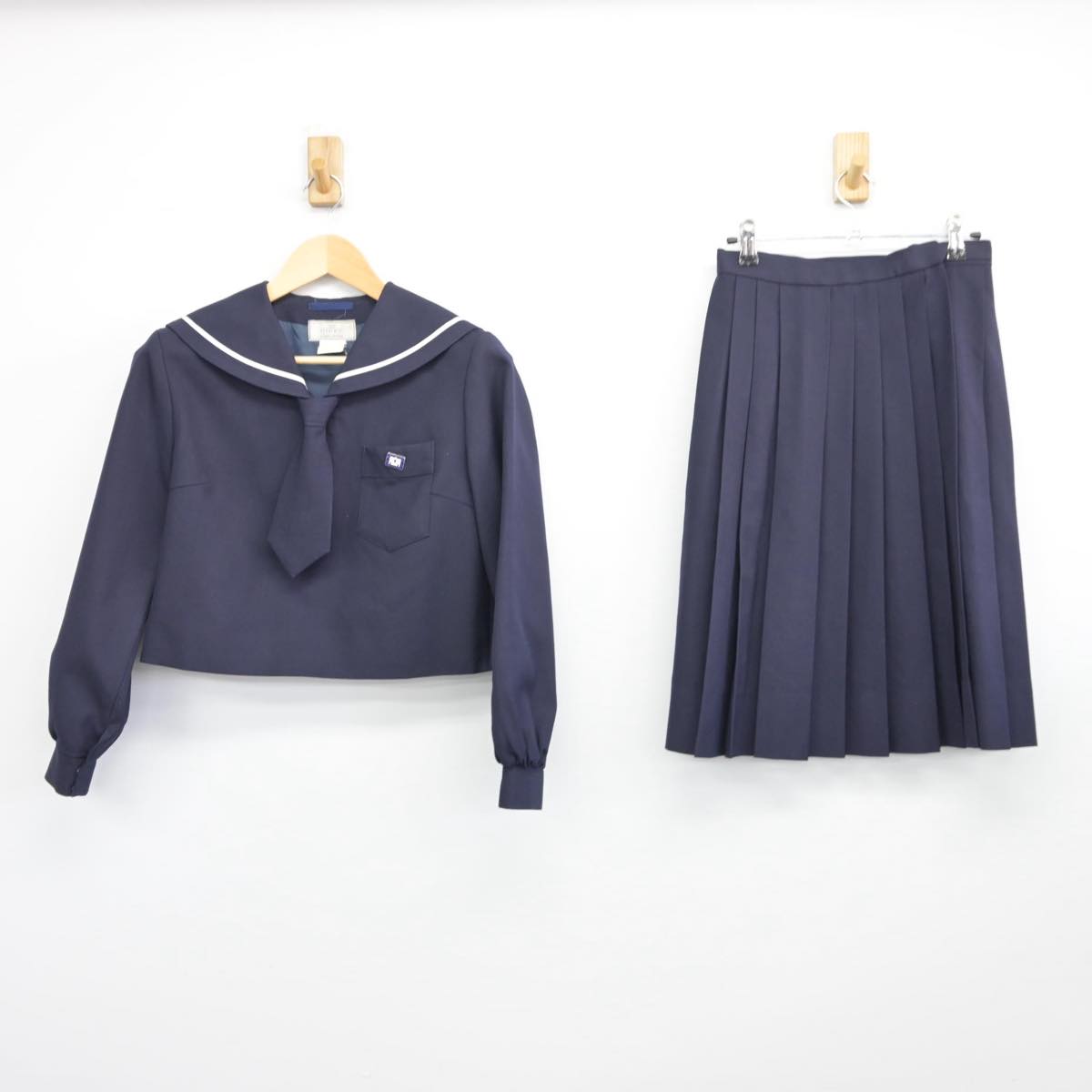 【中古】北海道 札幌大谷高等学校 女子制服 4点（セーラー服・スカート）sf027509