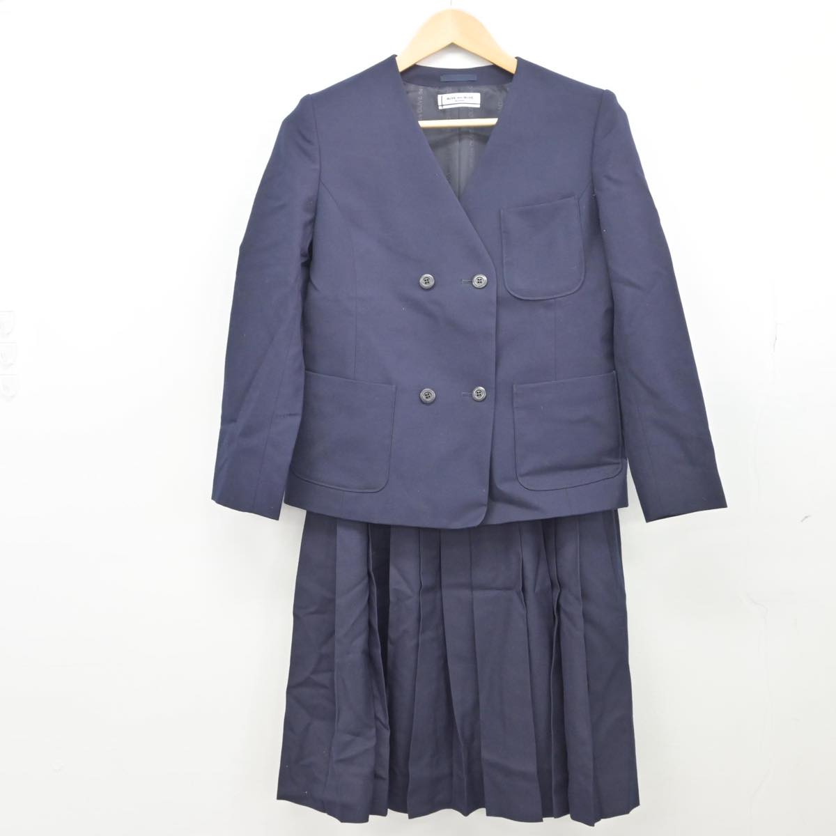 【中古】北海道 琴似中学校 女子制服 2点（ブレザー・スカート）sf027521