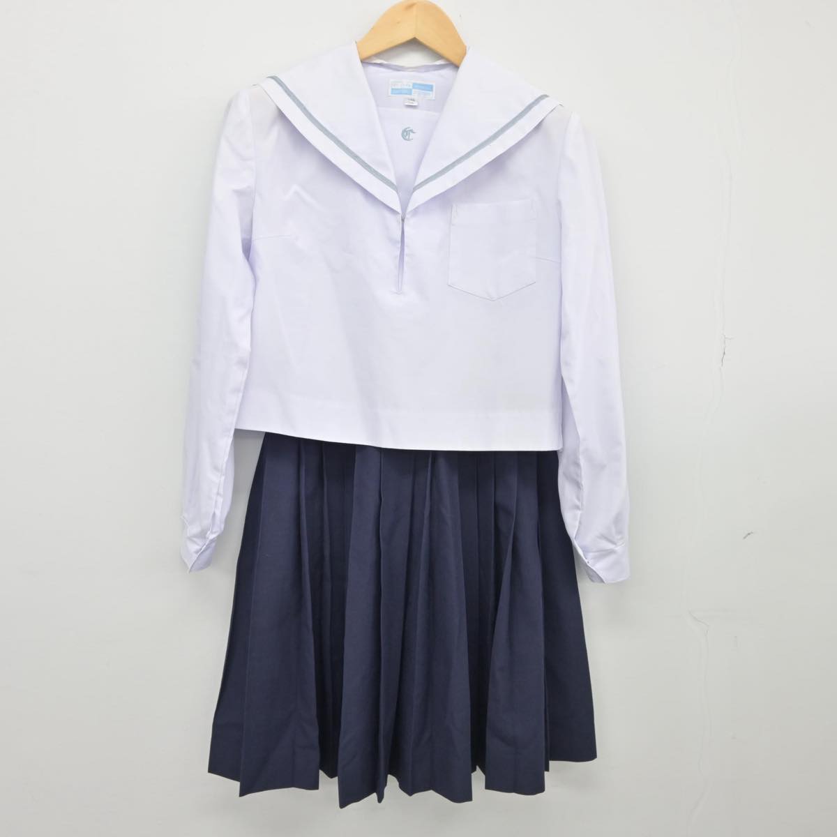 【中古】愛知県 知立高等学校 女子制服 3点（セーラー服・スカート）sf027530