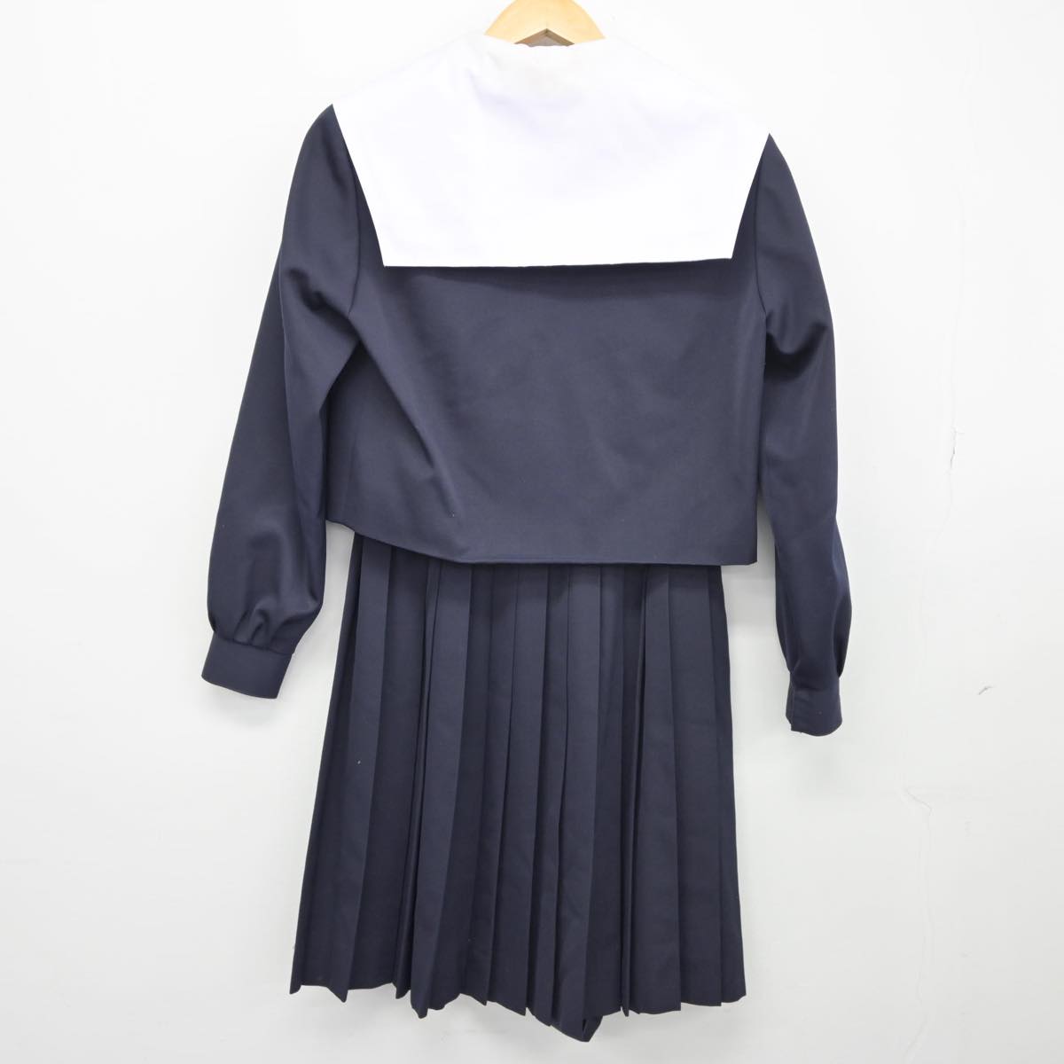 【中古】愛知県 安城西中学校 女子制服 3点（セーラー服・スカート）sf027532