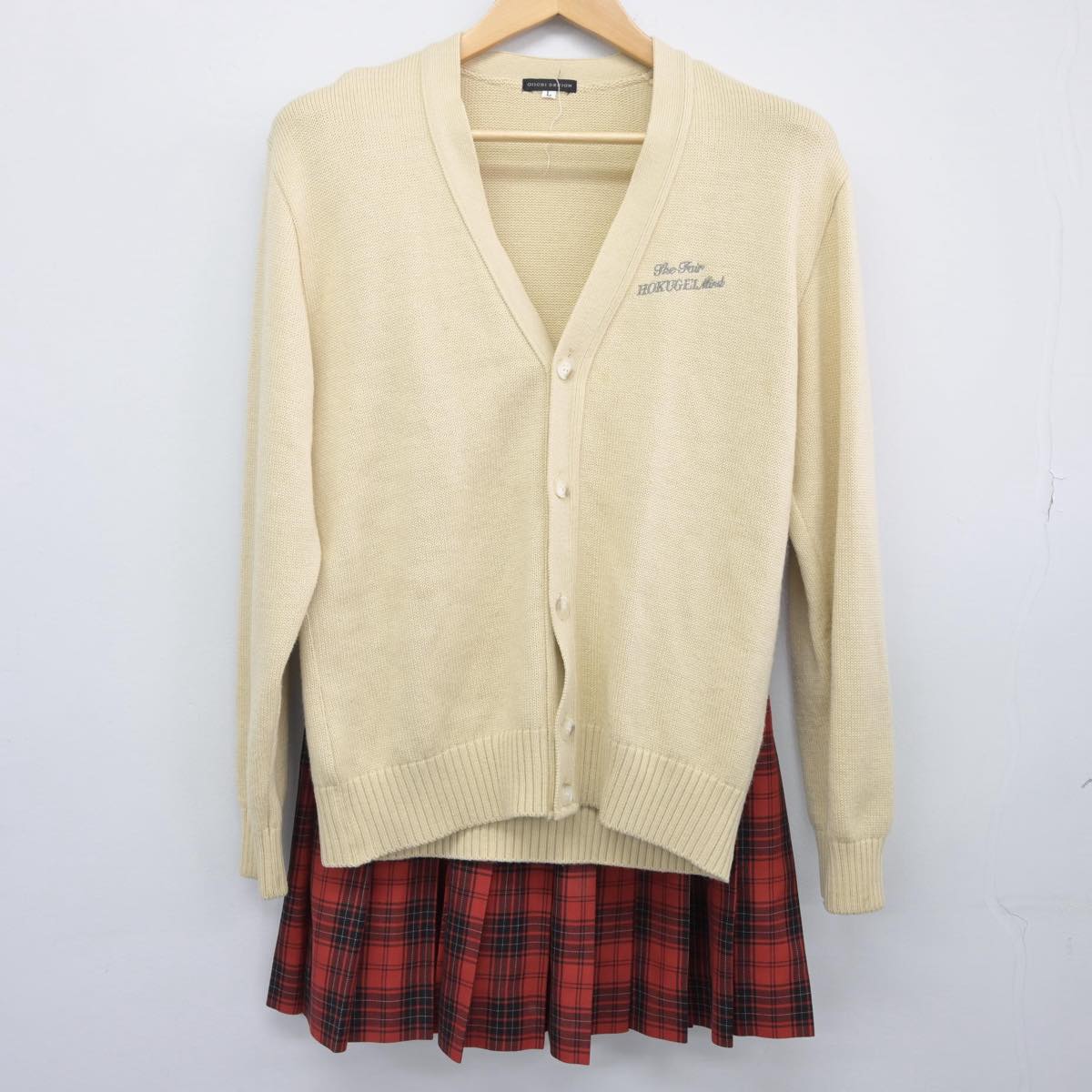 【中古】北海道 北海道芸術高等学校 女子制服 4点（ブレザー・ニット・スカート）sf027564