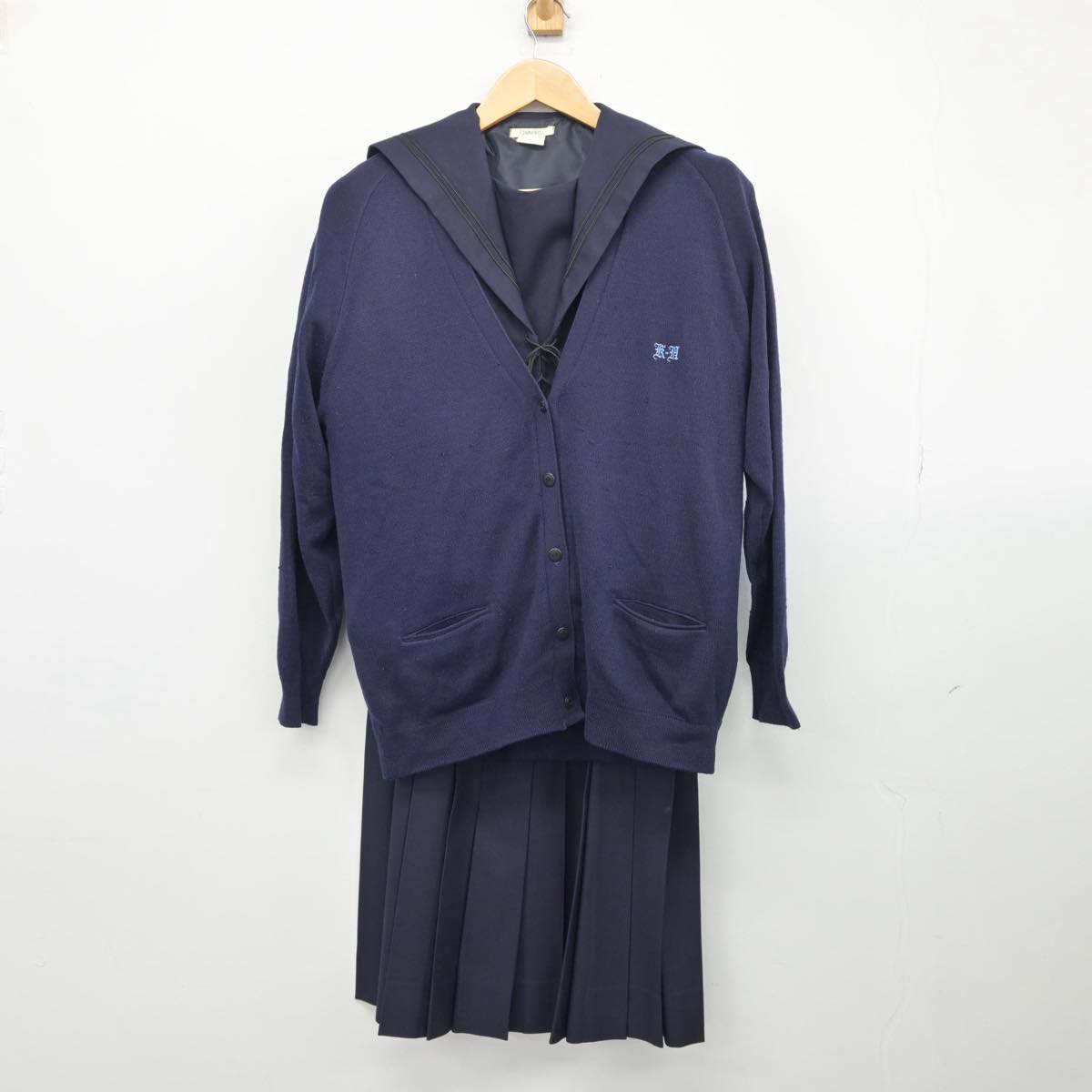 【中古】兵庫県 神戸高等学校 女子制服 3点（セーラー服・ニット・スカート）sf027581