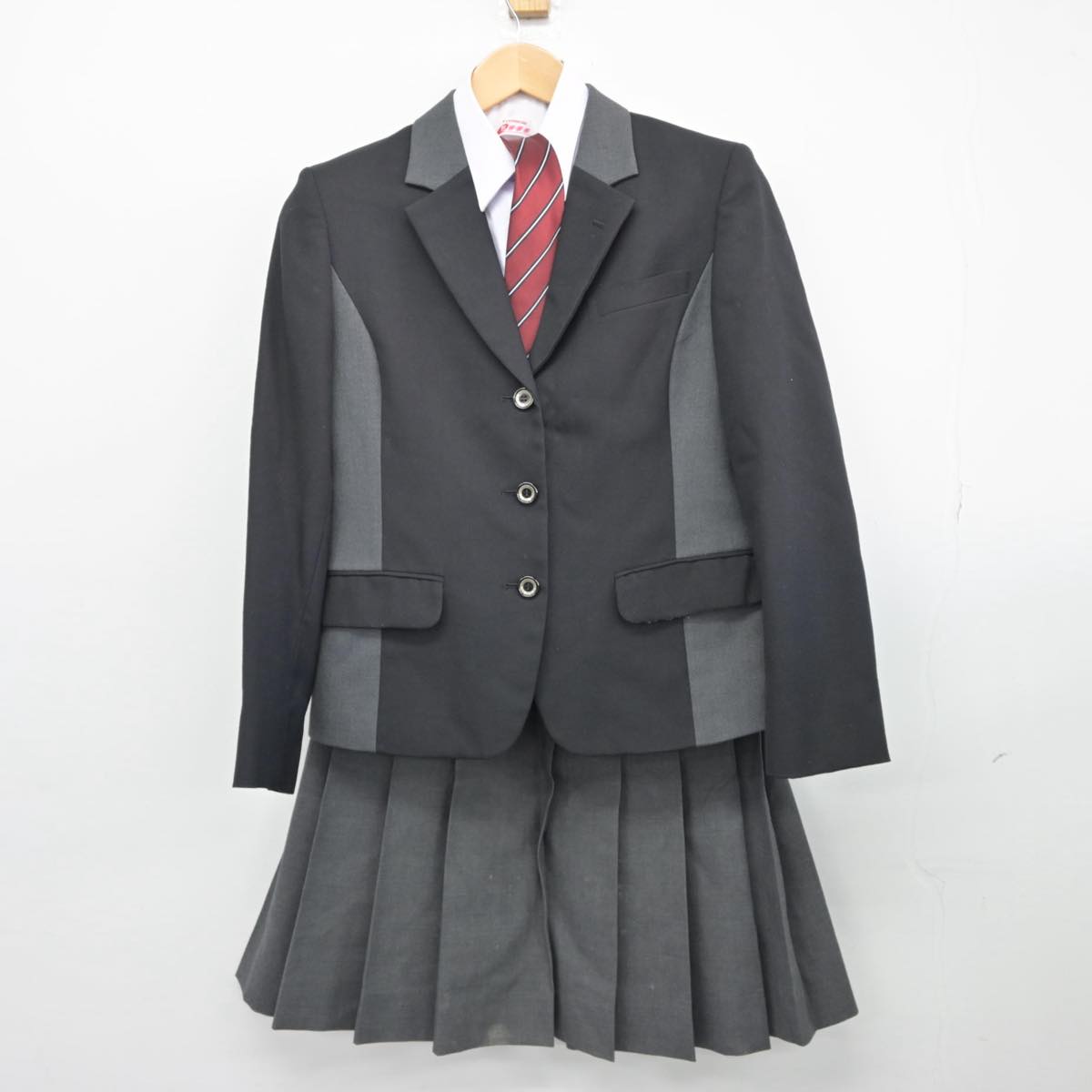 【中古】東京都 忍岡高等学校 女子制服 4点（ブレザー・シャツ・スカート）sf027595