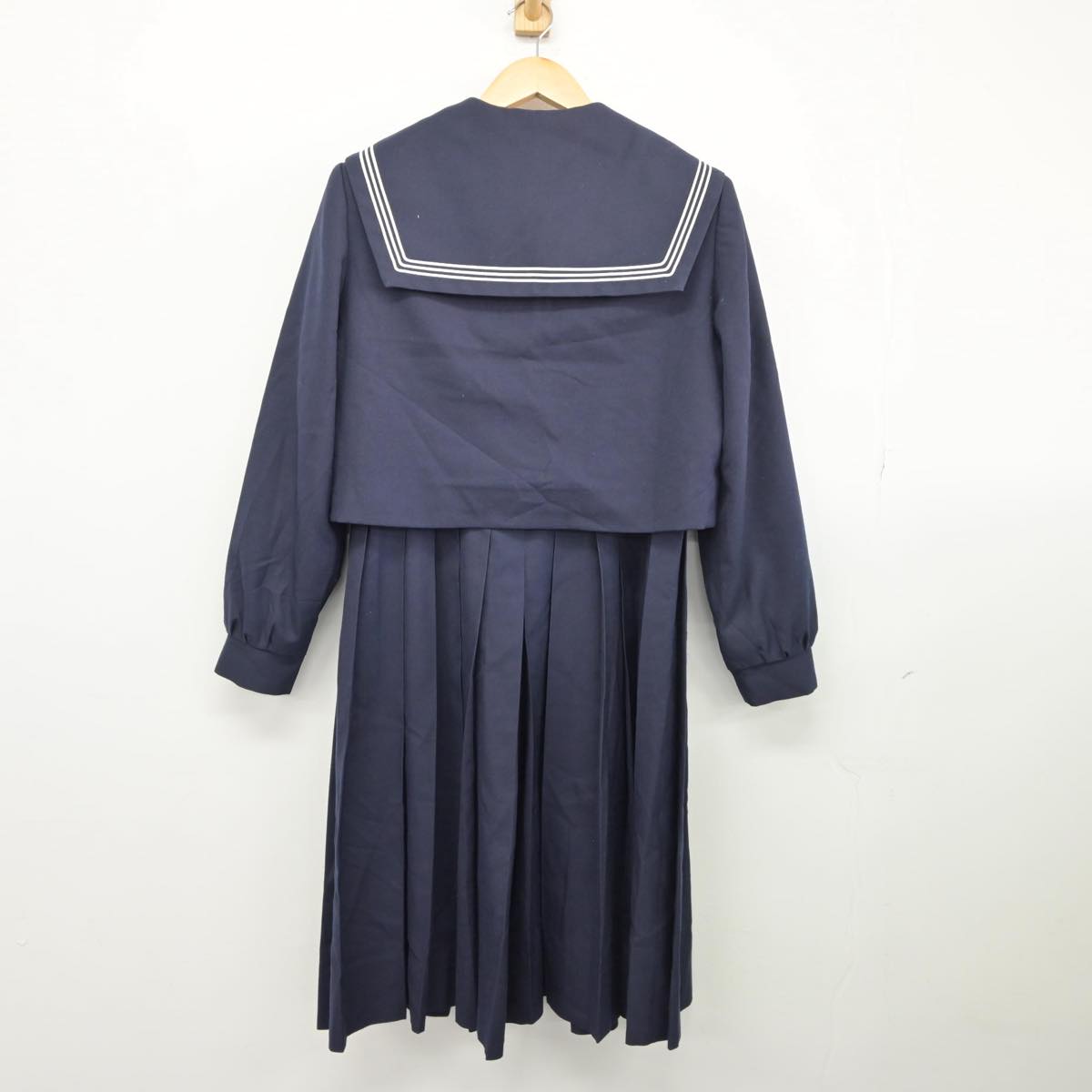 【中古】群馬県 多々良中学校 女子制服 3点（セーラー服・ジャンパースカート）sf027658