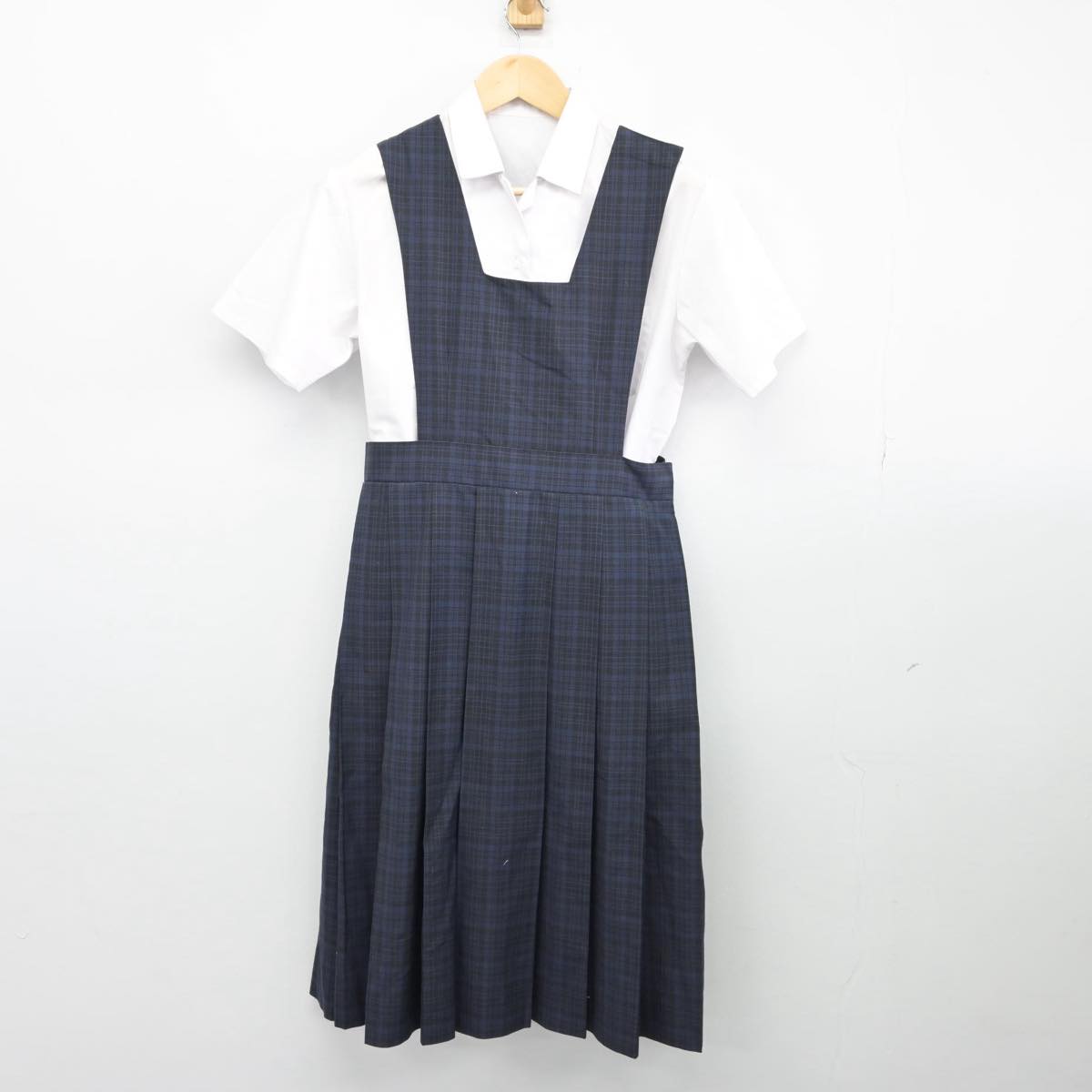 【中古】群馬県 多々良中学校 女子制服 2点（シャツ・ジャンパースカート）sf027660