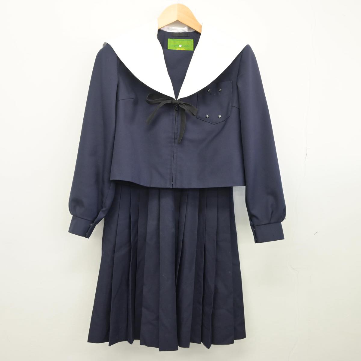 【中古】愛知県 沢上中学校 女子制服 3点（セーラー服・スカート）sf027733