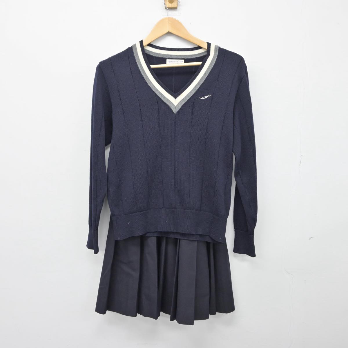 【中古】広島県 広島市商業高等学校 女子制服 3点（ブレザー・ニット・スカート）sf027751