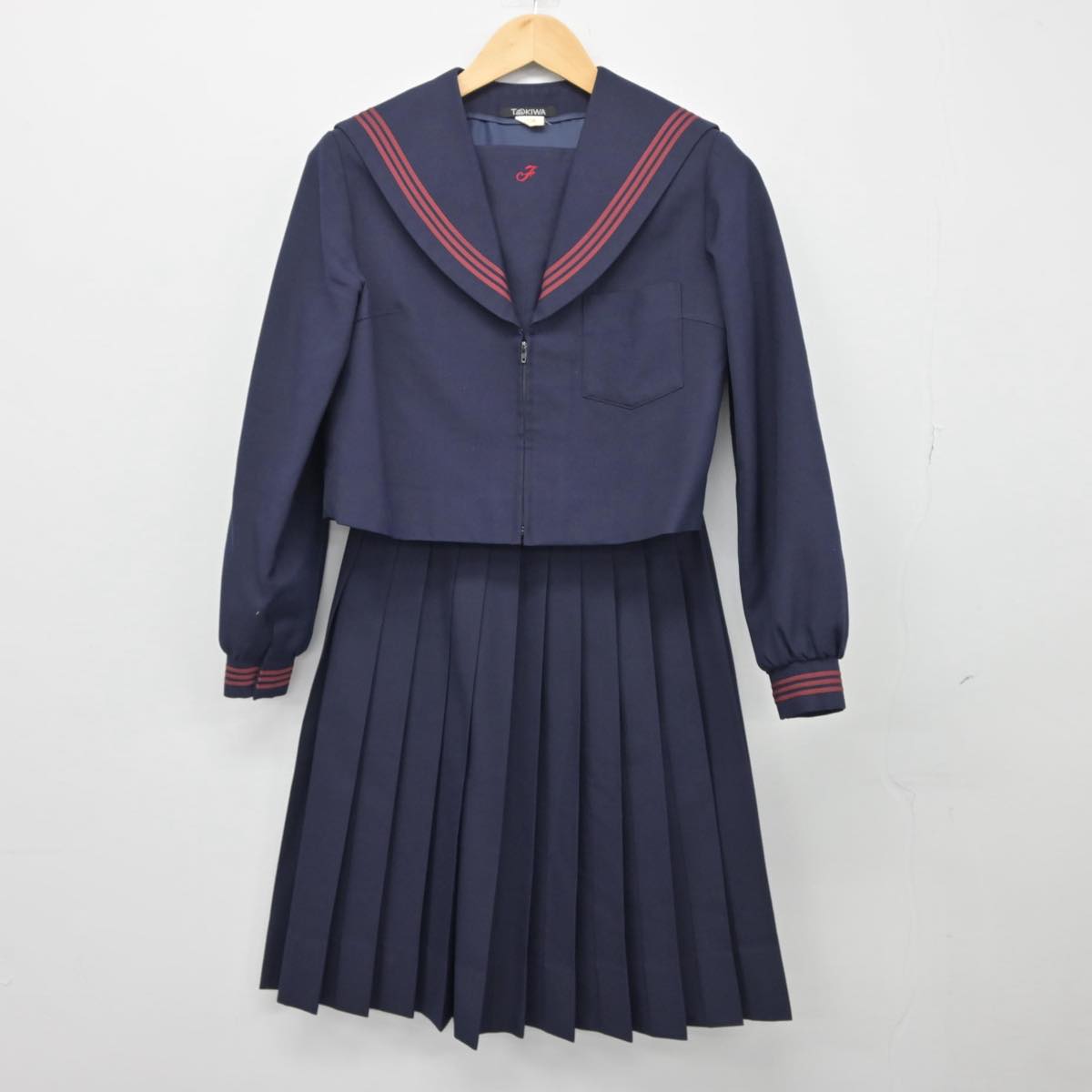 【中古】大分県 大分大学教育学部附属中学校 女子制服 2点（セーラー服・スカート）sf027806