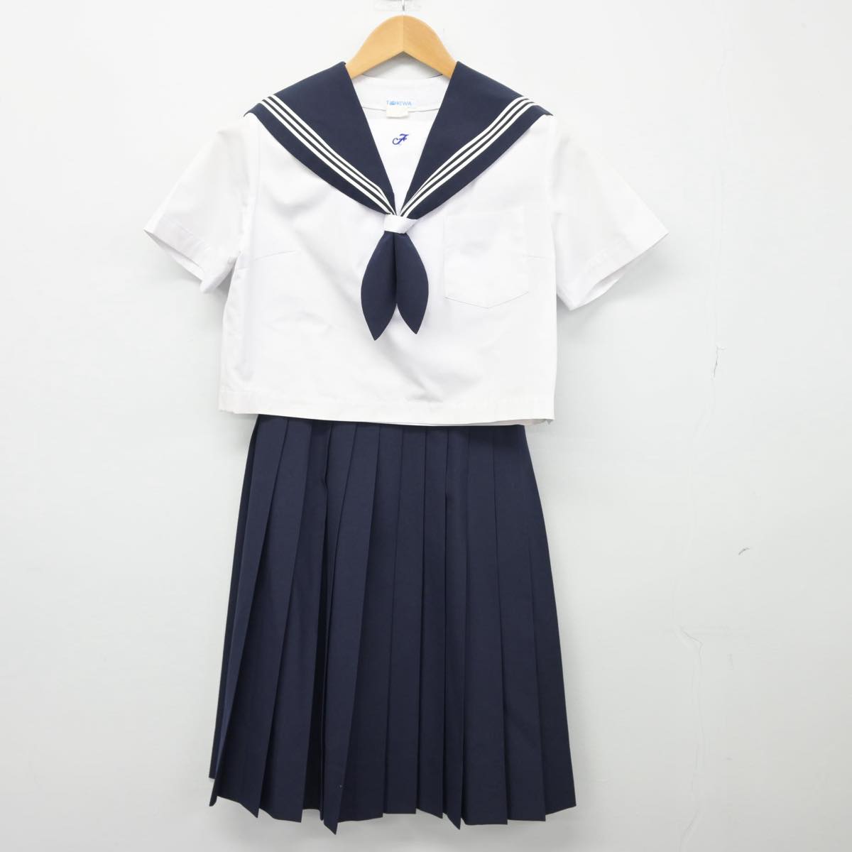 【中古】大分県 大分大学教育学部附属中学校 女子制服 3点（セーラー服・セーラー服・スカート）sf027807