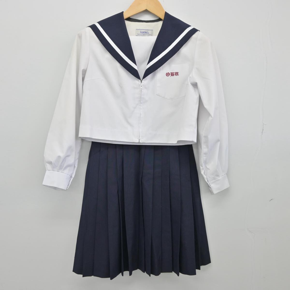 【中古】愛知県 大府高等学校 女子制服 2点（セーラー服・スカート）sf027833