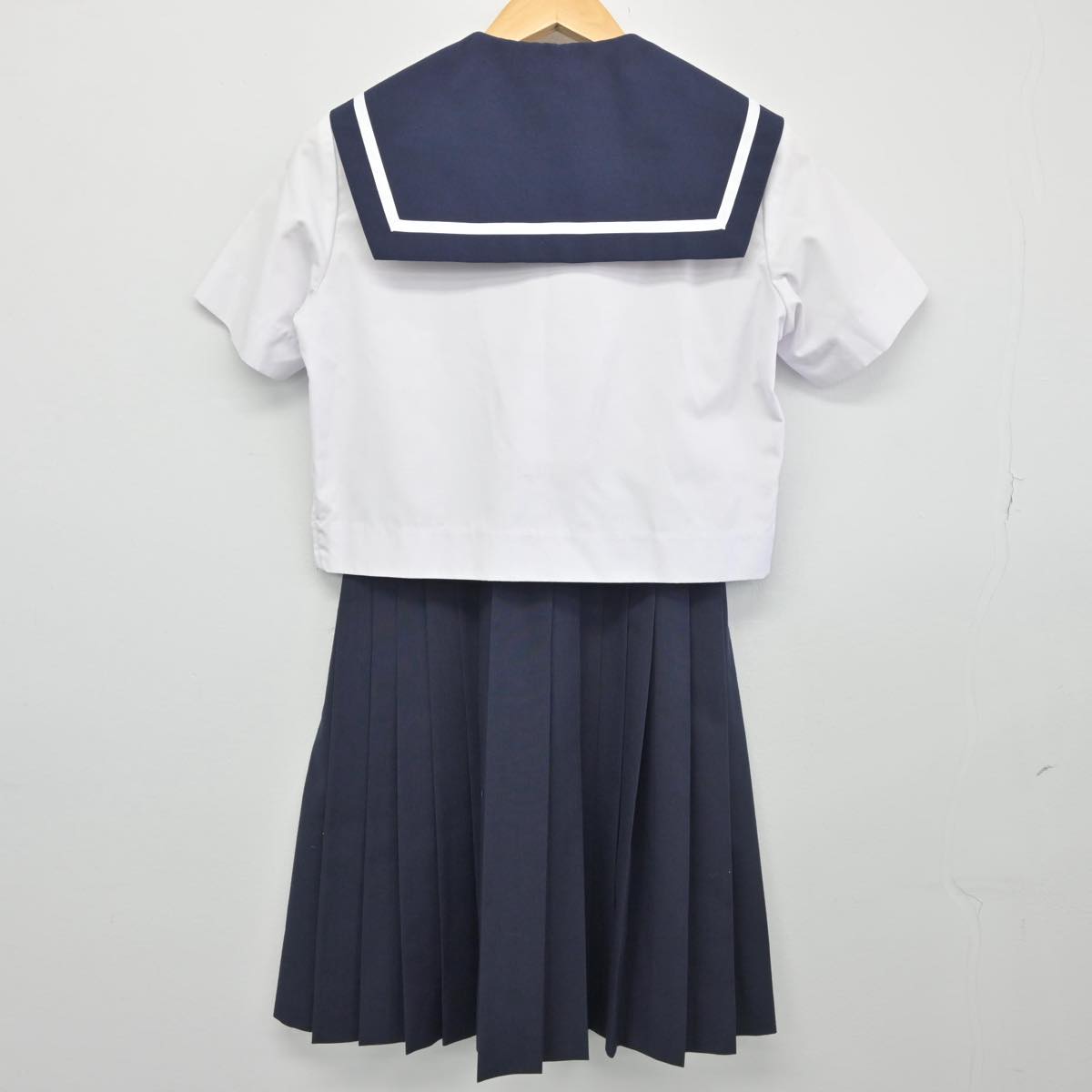 【中古】愛知県 大府高等学校 女子制服 3点（セーラー服・スカート）sf027834