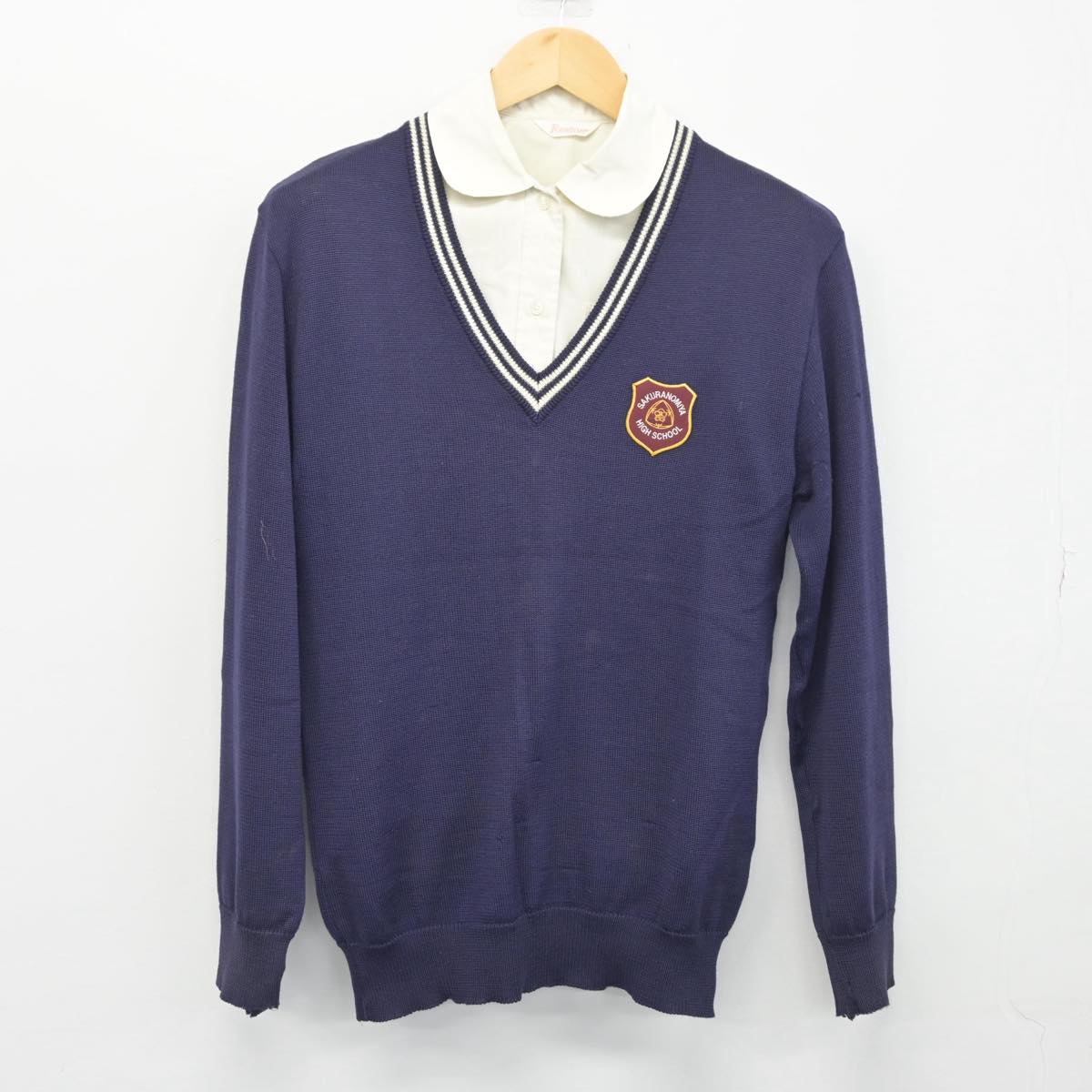 【中古】大阪府 桜宮高等学校 女子制服 2点（シャツ・ニット）sf027848