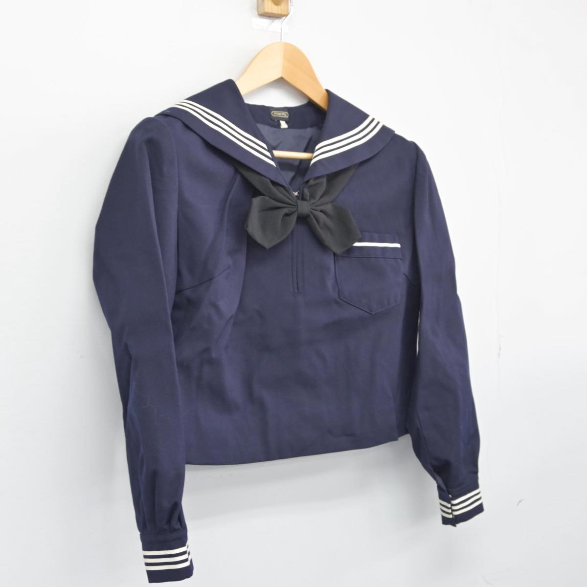 【中古】長野県 櫻ヶ岡中学校 女子制服 2点（セーラー服）sf027861