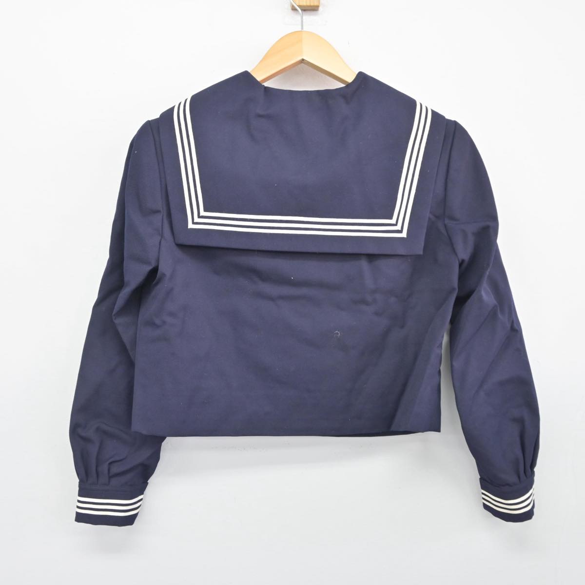 【中古】長野県 櫻ヶ岡中学校 女子制服 2点（セーラー服）sf027861