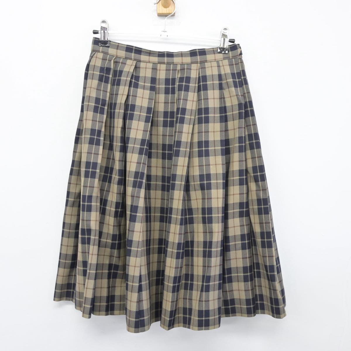 【中古】大阪府 大阪市立西高等学校 女子制服 4点（ブレザー・ニット・スカート）sf027887