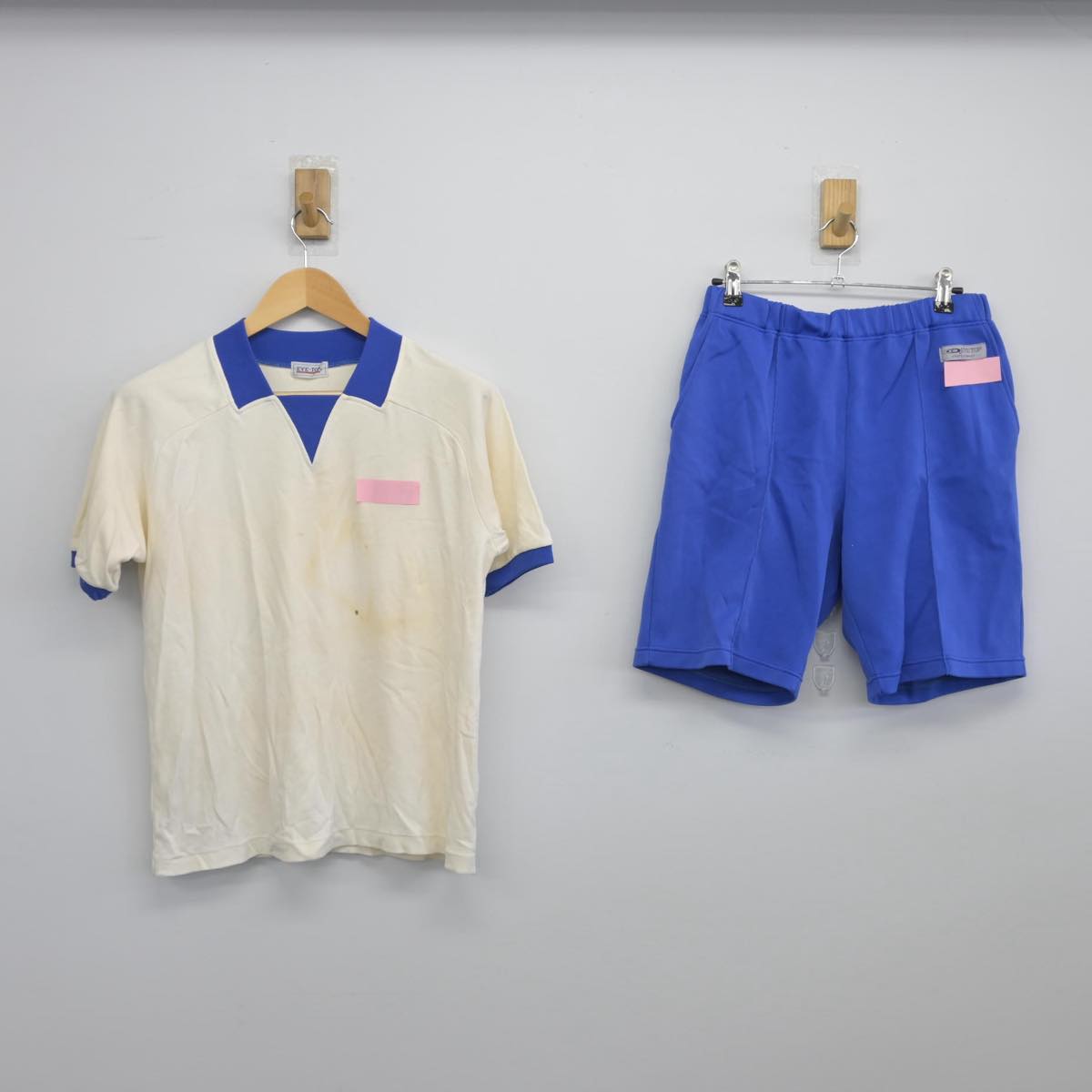 【中古】大阪府 大阪市立西高等学校 女子制服 2点（体操服 上・体操服 下）sf027889