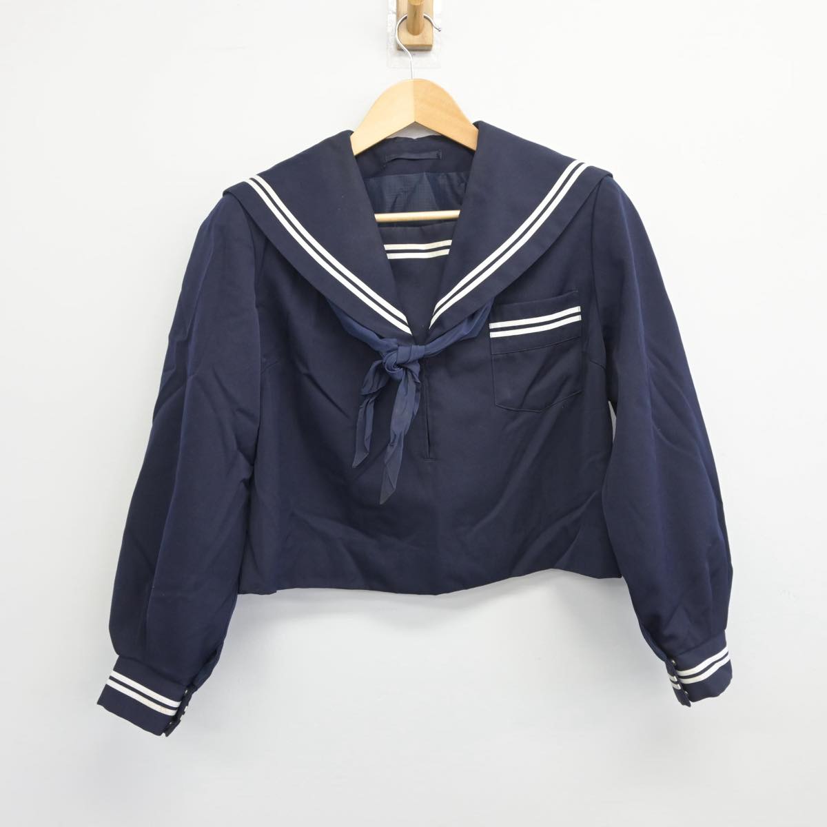 【中古】静岡県 御前崎市立浜岡中学校 女子制服 3点（セーラー服・スカート）sf027894