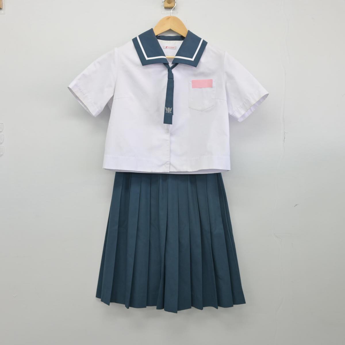 【中古】大分県 昭和中学校 女子制服 3点（シャツ・スカート）sf027906