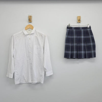 【中古】 学校名不明 女子制服 2点（シャツ・スカート）sf027944