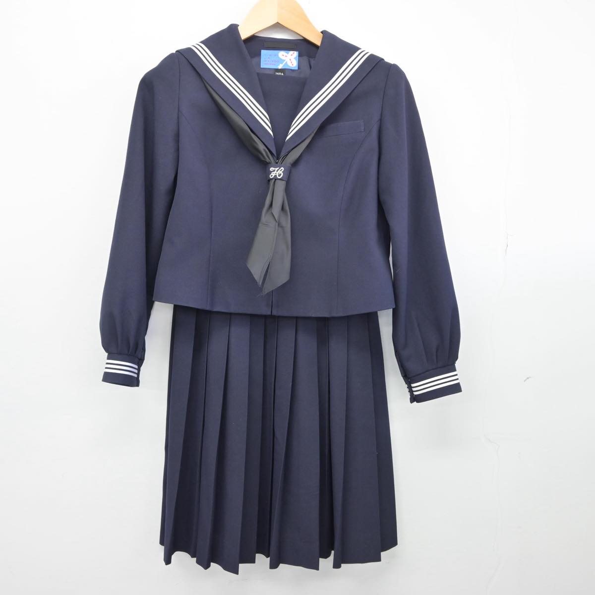 【中古】埼玉県 行田市立西中学校 女子制服 3点（セーラー服・スカート）sf027974