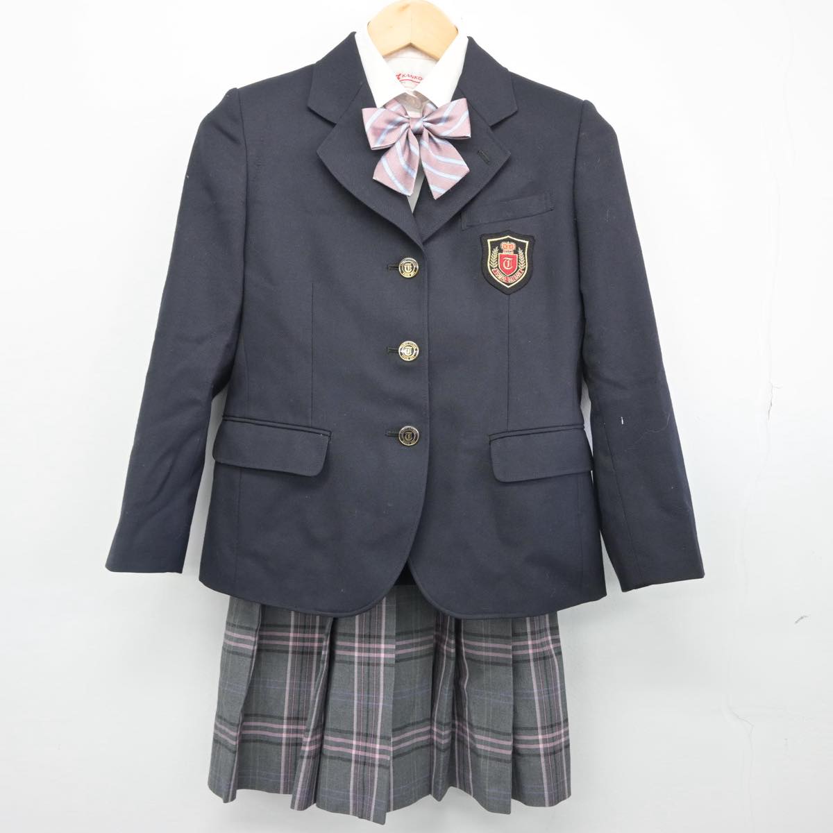 【中古】奈良県 富雄第三小中学校 女子制服 4点（ブレザー・シャツ・スカート）sf027982