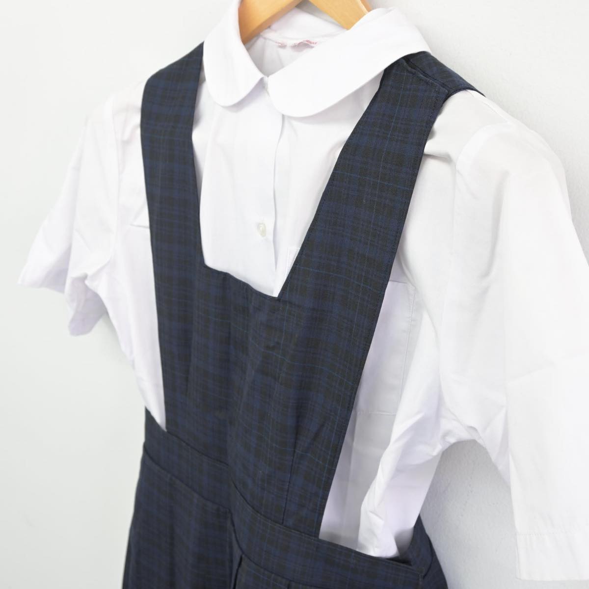 【中古】福岡県 春吉中学校 女子制服 2点（シャツ・ジャンパースカート）sf028106