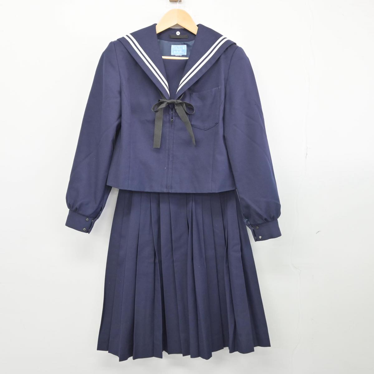 【中古】大阪府 大府中学校 女子制服 4点（セーラー服・セーラー服・スカート）sf028107