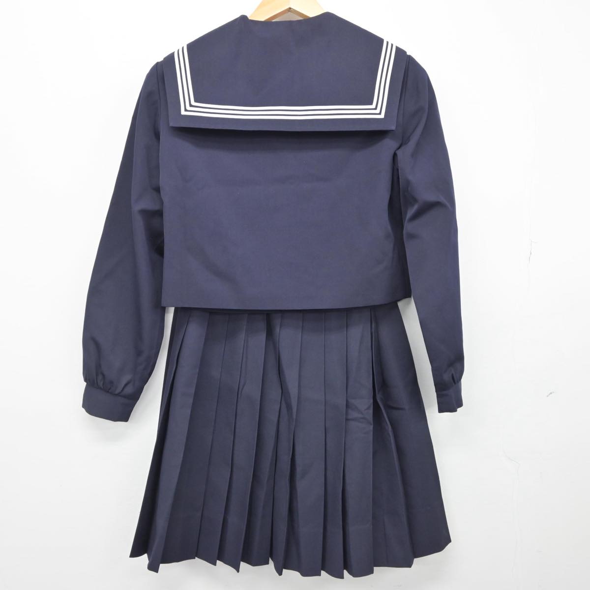 【中古】大分県 城崎中学校 女子制服 3点（セーラー服・スカート・スカート）sf028135