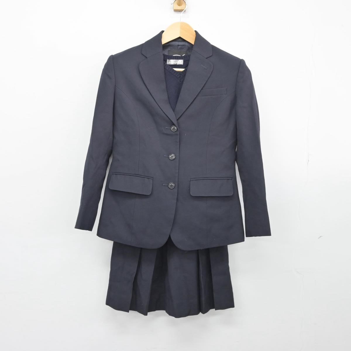 【中古】宮城県 聖ウルスラ学院英智小中学校 女子制服 4点（ブレザー・ニット・ニットベスト・スカート）sf028160