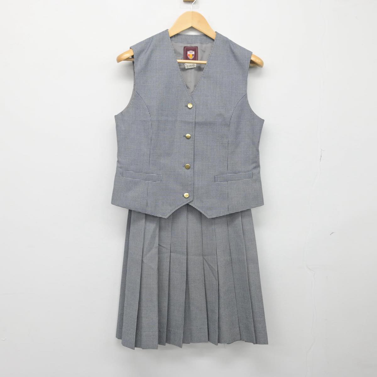 【中古】栃木県 宇都宮市立陽東中学校 女子制服 2点（ベスト・スカート）sf028187