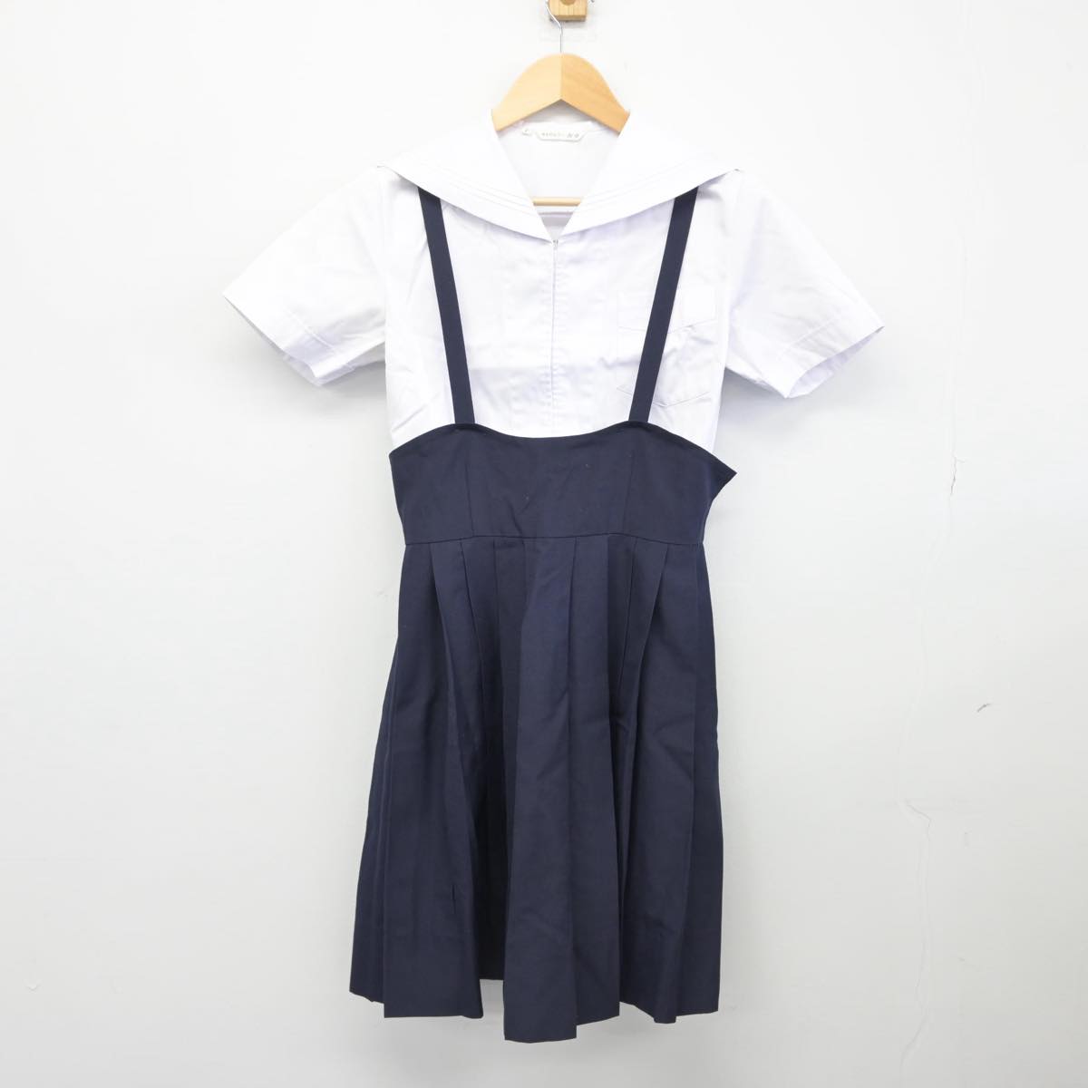 【中古】福岡県 福岡修猷館高等学校 女子制服 3点（セーラー服・スカート）sf028243