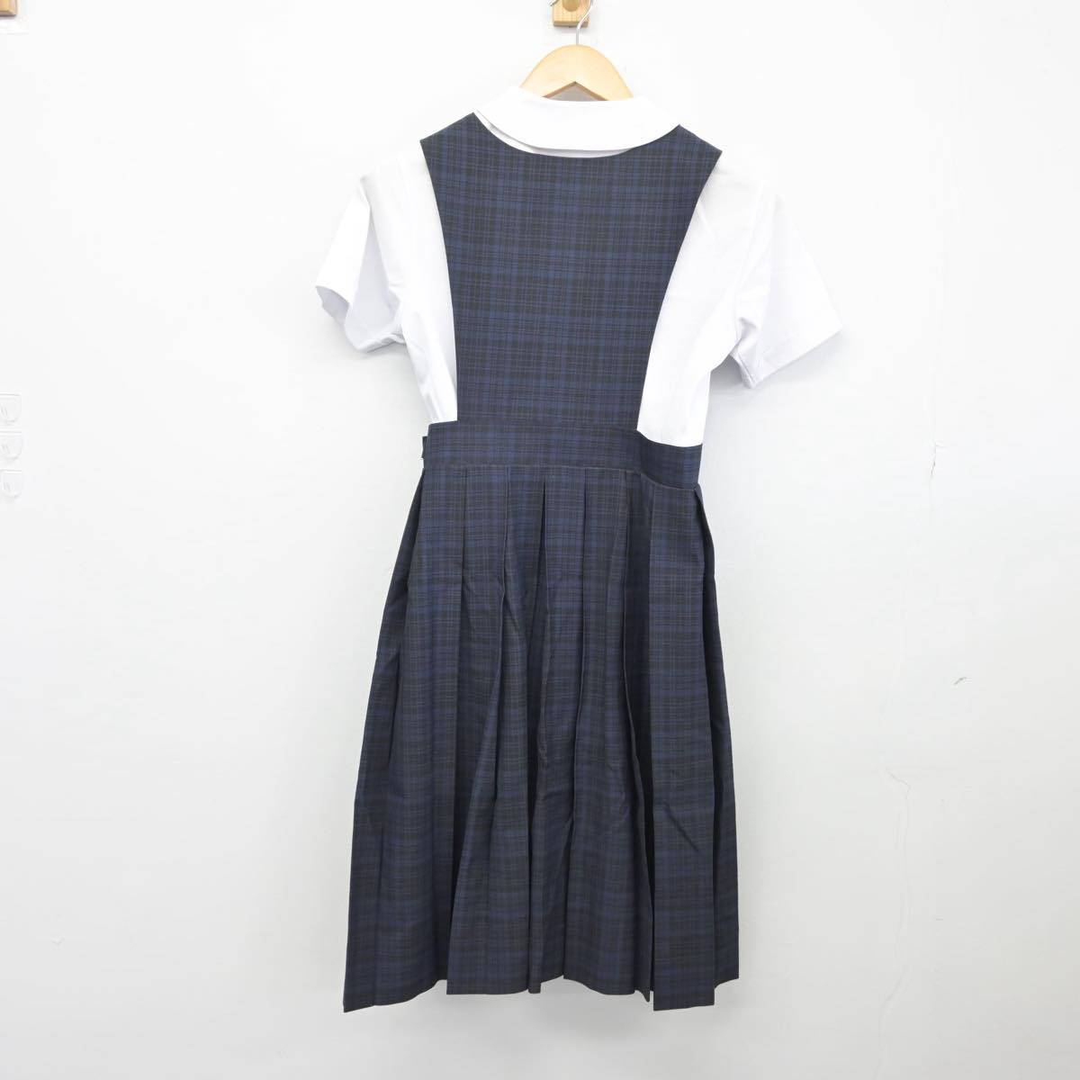 【中古】福岡県 平尾中学校 女子制服 3点（シャツ・ジャンパースカート）sf028257