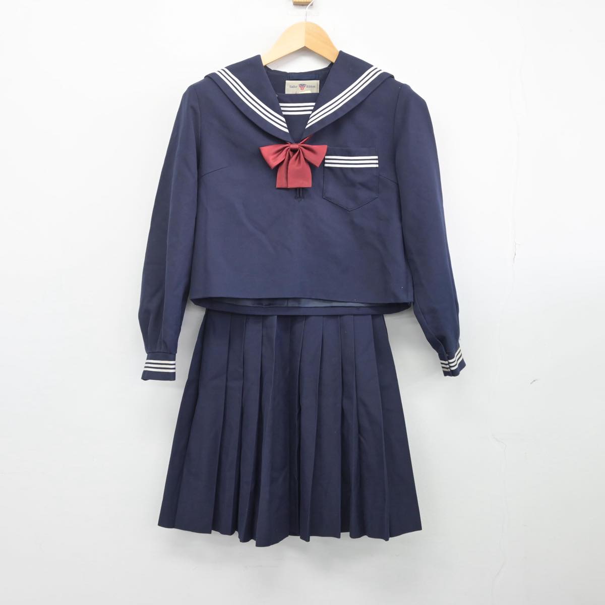 【中古】岡山県 興除中学校 女子制服 3点（セーラー服・スカート）sf028275