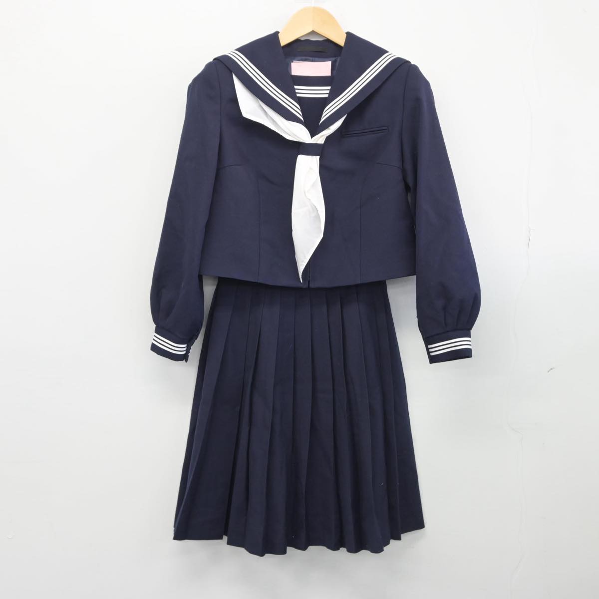 【中古】千葉県 周南中学校 女子制服 3点（セーラー服・スカート）sf028290