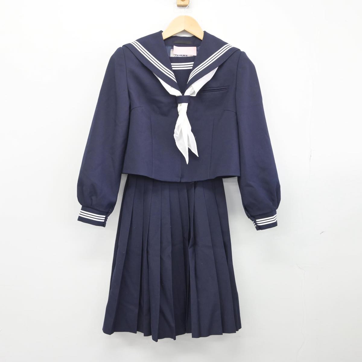 【中古】千葉県 周南中学校 女子制服 3点（セーラー服・スカート）sf028291