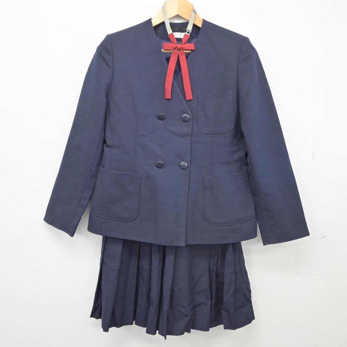 【中古】新潟県 小針中学校 女子制服 3点（ブレザー・スカート）sf028298