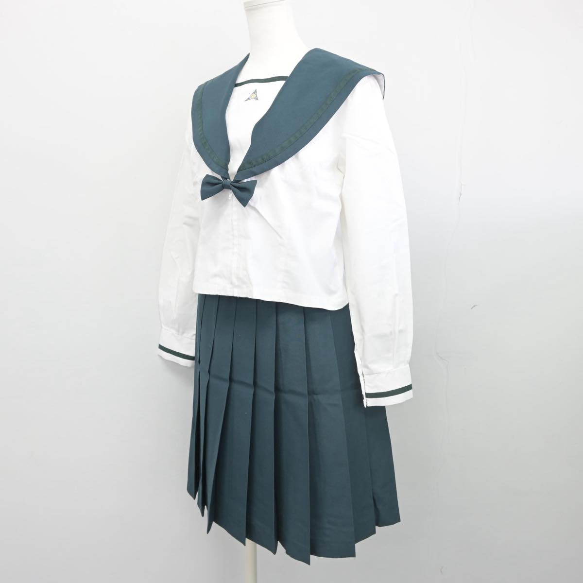 【中古】千葉県 成田国際高等学校 女子制服 3点（セーラー服・スカート）sf028331