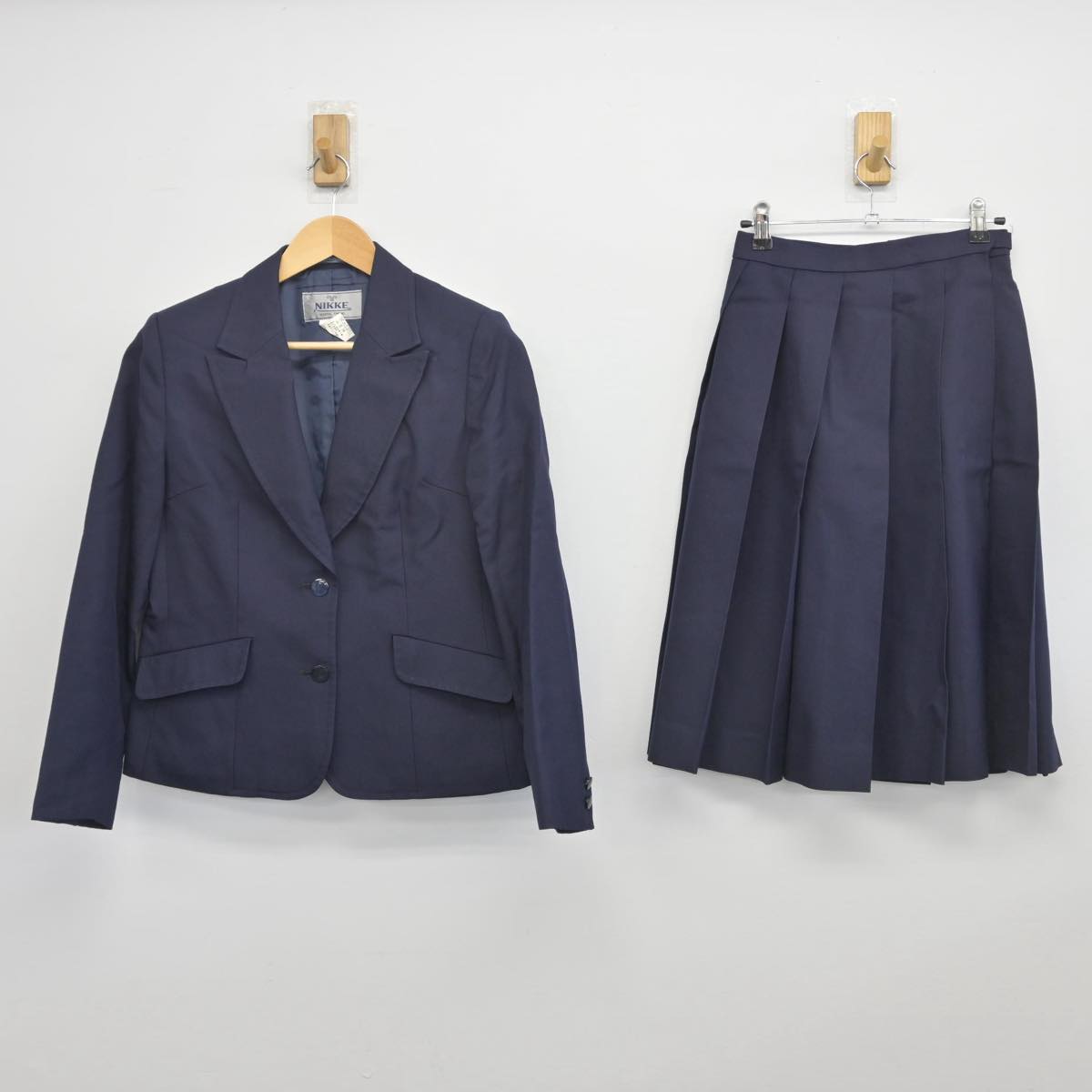 【中古】岩手県 花北青雲高等学校 女子制服 3点（ブレザー・スカート）sf028361