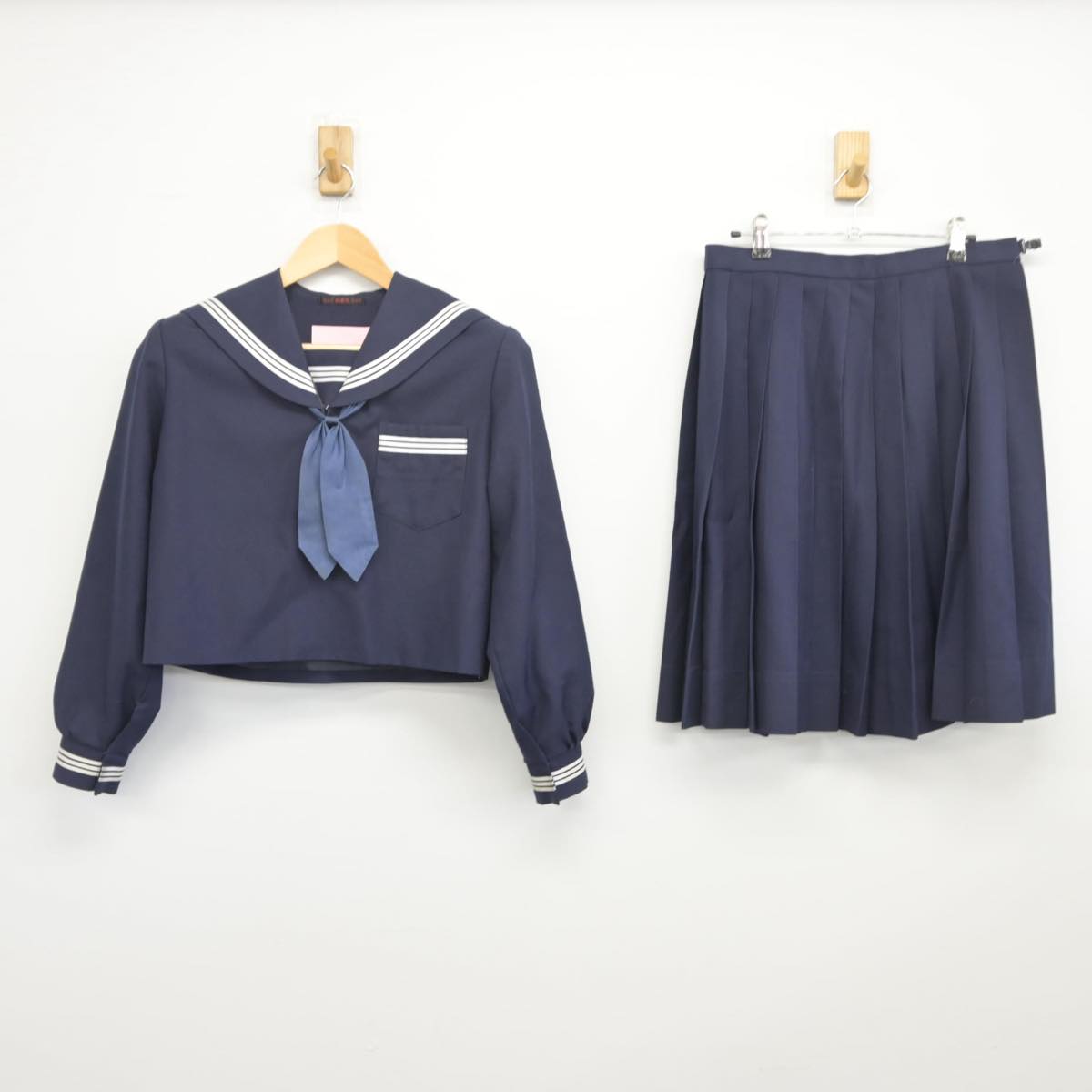 【中古】兵庫県 平岡南中学校 女子制服 3点（セーラー服・スカート）sf028365