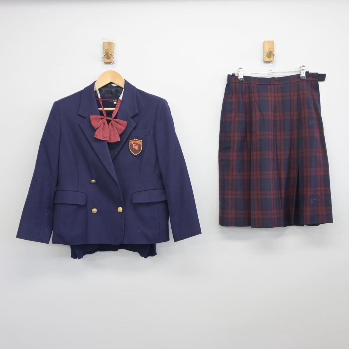 【中古】埼玉県 浦和学院高等学校 女子制服 4点（ブレザー・ニット・スカート）sf028384