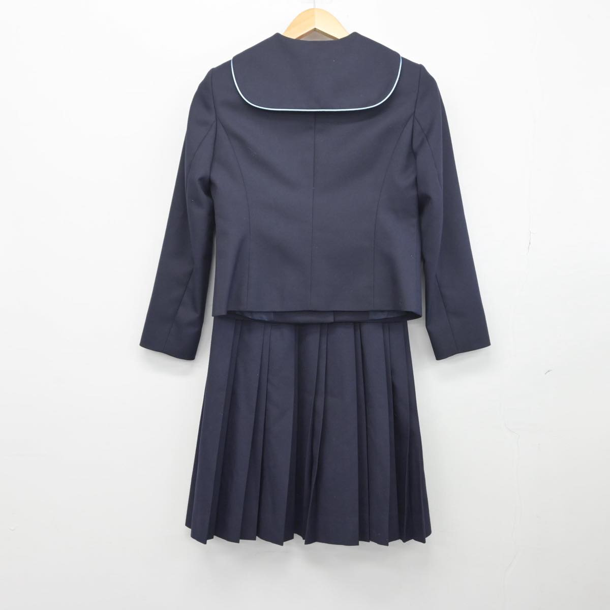 【中古】岐阜県 岐阜清流中学校 女子制服 3点（ブレザー・スカート）sf028419